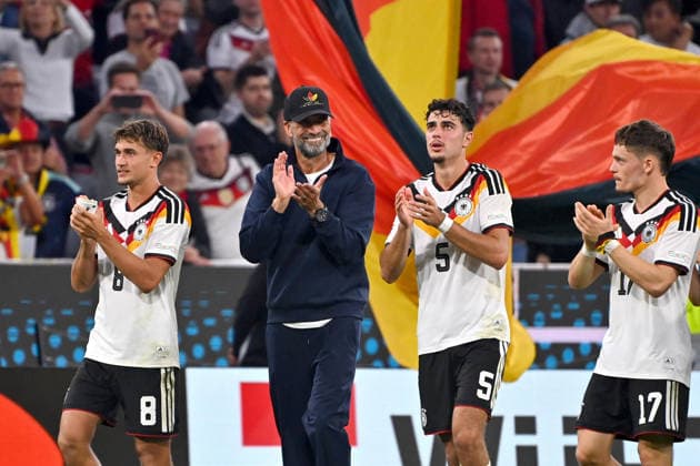Schlussjubel v.li:Tom BISCHOF (GER), Bundestrainer Juergen KLOPP (GER),Aleksandar PAVLOVIC (GER), Florian WIRTZ (GER),Jubel,Freude,Begeisterung, Aktion. Fussball Nations League Gruppenphase, Gruppe B, 3.Spieltag Deutschland (GER) - Serbien (SRB) 2-0 am 01.10.2026 , ALLIANZ ARENA