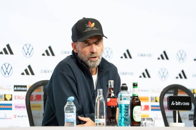 Jürgen Klopp (Trainer Deutschland) bei der Pressekonferenz nach dem UEFA Nations League Spiel Deutschland - Serbien am 01.10.2026 in München. München Allianz Arena Bayern Deutschland