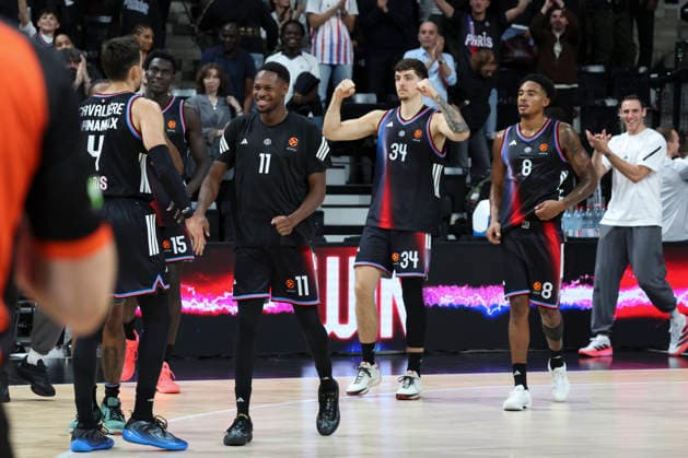 BASKET BALL : Paris Basket Vs Zalgiris Kaunas - Euroligue - 01 10 2026 Leopold Cavaliere (Paris) - Joel Ayayi (Paris) - Daulkton Hommes (Paris) - Jared Rhoden (Paris) ParisFrance  Copyright: xMichaelxBaucherx