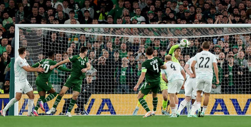 UEFA Nations League Group Stage, Aviva Stadium, Dublin 1 10 2026 Republic of Ireland vs Austria Austria s goalkeeper Florian Wiegele saves a shot from Dara O Shea of Ireland Florian Wiegele saves a shot from Dara O Shea 1 10 2026  Copyright: xx RDR_2592