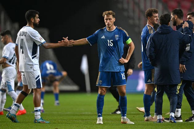 SOCCER - UEFA Nations League - Israel vs. Kosovo Photo by IPA ABACAPRESS.COM89192910 - Closing remarks by Raz Shlomo (Israel) and Mergim Vojvoda (Kosovo) during the Nations League phase, Matchday 3, League B, Group B3, between Israel and Kosovo on October 1, 2026, at Nagyerdei Stadium in Debrecen, Hungary Haifa Israel  Copyright: xIPAxSport ABACAx