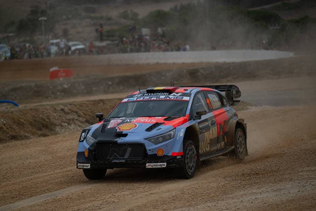 FIA WRC, Motorsport Rallye, WM 2026: Rally Italia Sardegna - Day 1 Thierry Neuville (BEL) and Martijn Wydaeghe (BEL) on a Hyundai i20 N Rally1 in action during the FIA WRC RALY ITALIA SARDEGNA in Alghero, Italy on 1-4 October, 2026. Algero Sardinia Italy  Copyright: xFedericoxManonix originalFilename:manoni-rallyita261001_npcpU.jpg