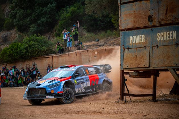 FIA WRC, Motorsport Rallye, WM 2026: Rally Italia Sardegna - Day 1 Adrien Fourmaux (FRA) and Alexandre Coria (FRA) on a Hyundai i20 N Rally1 in action during the FIA WRC RALY ITALIA SARDEGNA in Alghero, Italy on 1-4 October, 2026. Algero Sardinia Italy  Copyright: xFedericoxManonix originalFilename:manoni-rallyita261001_npivD.jpg