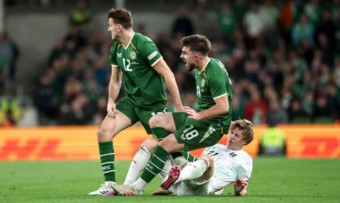 UEFA Nations League Group Stage, Aviva Stadium, Dublin 1 10 2026 Republic of Ireland vs Austria Ireland s Ryan Manning with Patrick Wimmer of Austria Ryan Manning with Patrick Wimmer 1 10 2026  Copyright: xx NE1L7076