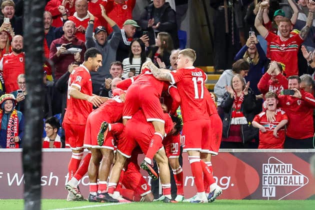 Wales v Norway - UEFA Nations League 2026 27 Group A4 MD3 Wales players celebrate a goal during the UEFA Nations League Group 4 match between Wales and Norway at the Cardiff City Stadium in Cardiff, on October 1, 2026. Cardiff South Glamorgan United Kingdom  Copyright: xMIxNewsx originalFilename:fletcher-walesvsn261001_npzKp.jpg
