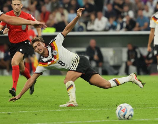 01.10.2026, Nations League , Deutschland vs Serbien, Allianz Arena Muenchen, Fussball im Bild: Torschuetze Tom Bischof (Deutschland)