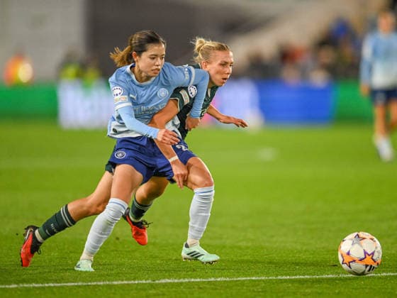 Manchester City Women v Real Madrid Women UEFA Womens Champions League Yui Hasegawa of Manchester City women and Linda Caicedo of Real Madrid women battles for the ball during the UEFA Womens Champions League match at Joie Stadium, Manchester 01 10 2026 UK Newspapers OUT Copyright: xKarlxVallantinex FIL-24020-0045