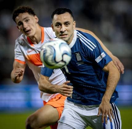 THESSALONIKI - Ruben van Bommel of the Netherlands, Manolis Saliakas of Greece (lr) during the UEFA Nations League match between Greece and the Netherlands at Toumba Stadium on 1 October 2026 in Greece. KOEN VAN WEEL ANP xVIxANPxSportx xxANPxIVx 571123521 originalFilename: 571123521.jpg