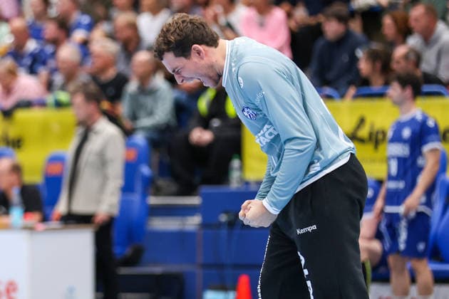 2026.10.01, xkwix, Handball, Handball-Bundesliga, TBV Lemgo Lippe - HC Hamburg, PHOENIX CONTACT arena, 7.Spieltag, Saison 2026 2027: Constantin Moestl (TBV Lemgo Lippe 1) jubelt nach gehaltenem Ball Photo: xKamilxWilkowskixPressefotoKochx Nordrhein-Westfalen Deutschland