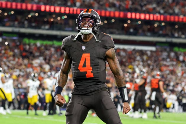 CLEVELAND, OH - OCTOBER 01: Cleveland Browns quarterback Deshaun Watson (4) celebrates after Cleveland Browns running back Quinshon Judkins (10) (not pictured) scored on a 2-yard run during the second quarter of the National Football League game between the Pittsburgh Steelers and Cleveland Browns on October 1, 2026, at Huntington Bank Field in Cleveland, OH. (Photo by Frank Jansky Icon Sportswire) NFL, American Football Herren, USA OCT 01 Steelers at Browns EDITORIAL USE ONLY Icon261001007