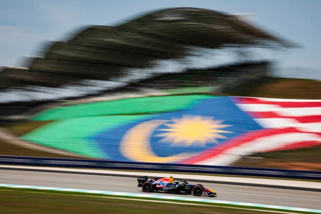 F1 - BAHRAIN GRAND PRIX IN MALAYSIA 2026 06 HADJAR Isack (fra), Red Bull Racing Ford RB22, action during the 2026 Formula 1 Bahrain Grand Prix in Malaysia, 16th round of the 2026 Formula One World Championship, WM, Weltmeisterschaft from October 2 to 4, 2026 on the Sepang International Circuit, in Sepang, Malaysia - SepangMalaysia  Copyright: xEricxAlonsox