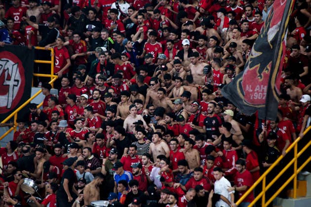 Al Ahly v Zamalek - Third Place Match - IHF Men s Super Globe Al Ahly fans watch the third-place match between Al Ahly and Zamalek in the IHF Men s Super Globe at the New Administrative Capital Hall in Cairo, Egypt, on October 1, 2026. Cairo Egypt  Copyright: xAhmedxMosaadx originalFilename:mosad-notitle261001_npAWH.jpg
