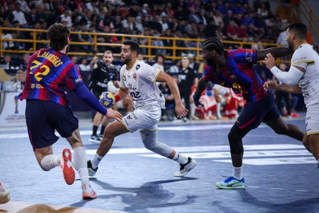 Barcelona v Veszprem - 19th IHF Men s Club World Championship, WM, Weltmeisterschaft 2026 - Final Mohamed Ahmed Hesham Elsayed of Veszprem plays during the final match of the 19th IHF Men s Club World Championship 2026 between Barcelona and Veszprem at the New Administrative Capital Covered Hall on October 1, 2026. New Cairo -New Capital Egypt  Copyright: xAymanxArefx originalFilename:aref-notitle261001_npW4s.jpg