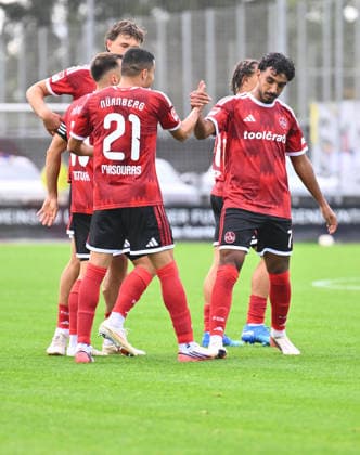 02.10.2026 - Fussball - Saison 2026 2027 - Testspiel Freundschaftsspiel Vorbereitungsspiel: 1. FC Nürnberg Nuernberg FCN ( Club ) - FC Ingolstadt FCI ( Schanzer ) - Sportfoto Zink - xwoxzix - Torjubel Jubel Freude nach Treffer Tor Torschuß zum 2:0 durch Rayan Ghrieb (7, 1. FC Nürnberg FCN ) -