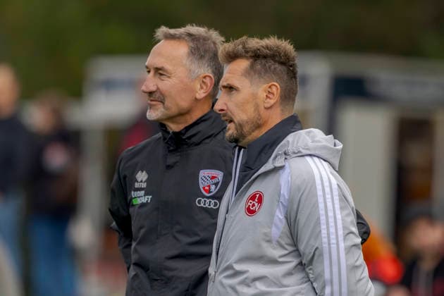 Nürnberg, Deutschland 02. Oktober 2026: Testspiel - 2026 2027 - 1. FC Nürnberg gegen FC Ingolstadt 04 Im Bild: v.li. Trainer Achim Beierlorzer (FCI) und Trainer Miroslav Klose (FCI) Sportpark Valznerweiher Bayern Copyright: xFotostandx xSchäferx