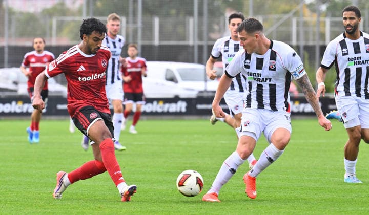 02.10.2026 - Fussball - Saison 2026 2027 - Testspiel Freundschaftsspiel Vorbereitungsspiel: 1. FC Nürnberg Nuernberg FCN ( Club ) - FC Ingolstadt FCI ( Schanzer ) - Sportfoto Zink - xwoxzix - Rayan Ghrieb (7, 1. FC Nürnberg FCN ) Jonas Scholz (15, FC Ingolstadt )