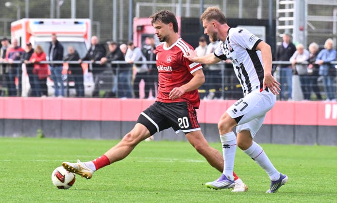 02.10.2026 - Fussball - Saison 2026 2027 - Testspiel Freundschaftsspiel Vorbereitungsspiel: 1. FC Nürnberg Nuernberg FCN ( Club ) - FC Ingolstadt FCI ( Schanzer ) - Sportfoto Zink - xwoxzix - Fynn Otto (20, 1. FC Nürnberg FCN ) Benjamin Kanuric (37, FC Ingolstadt )