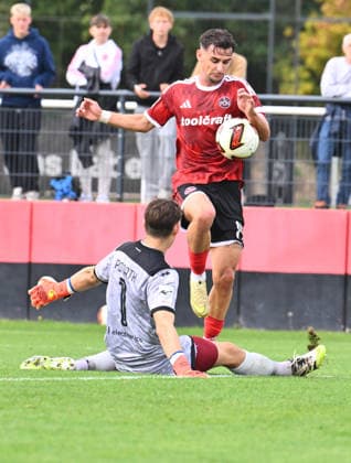 02.10.2026 - Fussball - Saison 2026 2027 - Testspiel Freundschaftsspiel Vorbereitungsspiel: 1. FC Nürnberg Nuernberg FCN ( Club ) - FC Ingolstadt FCI ( Schanzer ) - Sportfoto Zink - xwoxzix - Andrea Ceresoli (14, 1. FC Nürnberg FCN ) Markus Ponath (1, FC Ingolstadt )