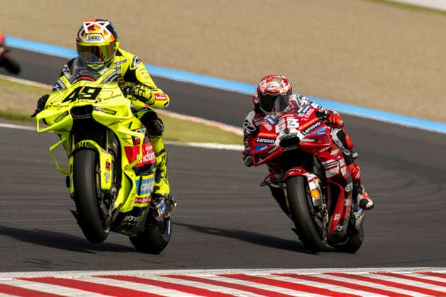 MOTO - MOTO GP - GRAND PRIX OF JAPAN 2026 49 DI GIANNANTONIO Fabio (ita), Pertamina Enduro VR46 Racing Team, Ducati Desmosedici GP26, action 63 BAGNAIA Francesco (ita), Ducati Lenovo Team, Ducati Desmosedici GP26, action during the 2026 MotoGP Motul Grand Prix of Japan on the Twin Ring Motegi Circuit from October 2 to 4th, At Motegi, Japan - MotegiJapan  Copyright: xGIGIxSOLDANOx