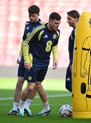 Andy Robertson Scotland Team Training, International Football, Barclays Hampden, Glasgow, Scotland, UK - 02 Oct 2026Glasgow Lesser Hampden Scotland United Kingdom  Copyright: xMarkxRunnacles Shutterstockx 17180413aa