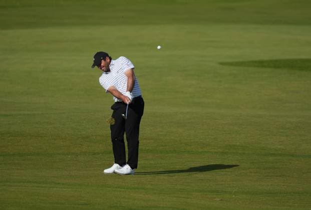 Francesco Molinari plays approach shot to the 4th green Alfred Dunhill Links Championship, Round 2, Kingsbarns, Tayside, UK, Scotland - 02 Oct 2026 United Kingdom  Copyright: xStuartxWallace Shutterstockx 17181491ay