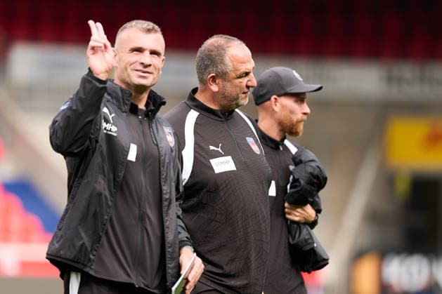 Dieter Jarosch (1.FC Heidenheim, Co-Trainer), Frank Schmidt (1.FC Heidenheim, Chef-Trainer), Marc Schnatterer (1.FC Heidenheim, Co-Trainer) GER, 1. FC Heidenheim 1846 e. V. vs. FC Wuerzburger Kickers, Fussball, Freundschaftsspiele - Herren, Spielzeit 2026 2027, 02.10.2026 GER, 1. FC Heidenheim 1846 e. V. vs. FC Wuerzburger Kickers, Fussball, Freundschaftsspiele - Herren, Spielzeit 2026 2027, 02.10.2026 Heidenheim an der Brenz Copyright: xEibner-Pressefoto GeraldxOelze-dexStoppanyx EP_ODS