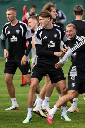 The Czech national soccer team training session during the media program prior to the UEFA Nations League match against Spain, in Prague, Czech Republic, October 2, 2026. Centre is Ryan Naderi. (CTKxPhoto MichalxKamaryt) CTKPhotoP2026100205089  CTKPhotoP2026100205089