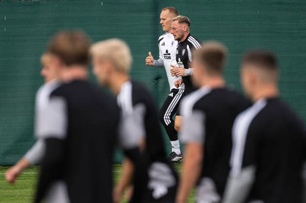 The Czech national soccer team training session during the media program prior to the UEFA Nations League match against Spain, in Prague, Czech Republic, October 2, 2026. Centre is Vladimir Coufal. (CTKxPhoto MichalxKamaryt) CTKPhotoP2026100205112  CTKPhotoP2026100205112