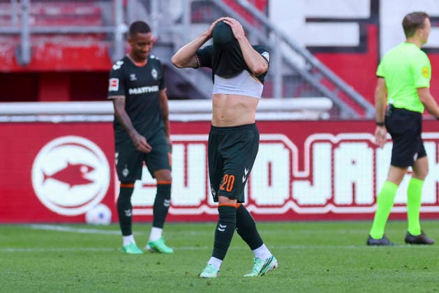 Ivan San Jose Cantalejo Chuki (Werder Bremen) schaut enttaeuscht waehrend des Freundschaftsspiels zwischen dem FC Twente Enschede und Werder Bremen im De Grolsch Veste am 02. October 2026 in Enschede, Niederlande. (Foto von Marco Steinbrenner DeFodi Images) +++ Ivan San Jose Cantalejo Chuki (Werder Bremen) looks dejected during the Friendly match between FC Twente Enschede and Werder Bremen at De Grolsch Veste on October 2, 2026 in Enschede, Netherlands. (Photo by Marco Steinbrenner DeFodi Images) (Photo by Marco Steinbrenner DeFodi Images) -