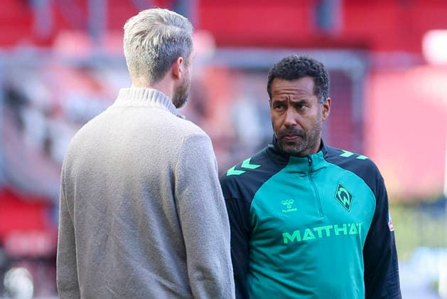 Leiter Lizenzbereich Peter Niemeyer (Werder Bremen) und Trainer Daniel Thioune (Werder Bremen) schauen enttaeuscht waehrend des Freundschaftsspiels zwischen dem FC Twente Enschede und Werder Bremen im De Grolsch Veste am 02. October 2026 in Enschede, Niederlande. (Foto von Marco Steinbrenner DeFodi Images) +++ Leiter Lizenzbereich Peter Niemeyer (Werder Bremen) und Trainer Daniel Thioune (Werder Bremen) look dejected during the Friendly match between FC Twente Enschede and Werder Bremen at De Grolsch Veste on October 2, 2026 in Enschede, Netherlands. (Photo by Marco Steinbrenner DeFodi Images) (Photo by Marco Steinbrenner DeFodi Images) -