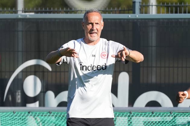 Trainer Adi Hütter (Eintracht Frankfurt) - 02.10.2026 Bundesliga, Saison 26 27: Eintracht Frankfurt vs. Eintracht Braunschweig, Deutsche Bank Park, Trainingsplatz, Testspiel