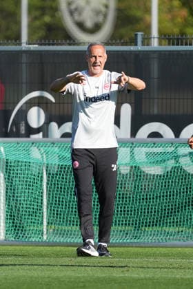Trainer Adi Hütter (Eintracht Frankfurt) - 02.10.2026 Bundesliga, Saison 26 27: Eintracht Frankfurt vs. Eintracht Braunschweig, Deutsche Bank Park, Trainingsplatz, Testspiel