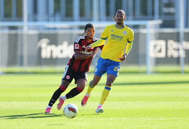 02.10.2026, Fussball Testspiel, Eintracht Frankfurt - Eintracht Braunschweig, v.l., Otavio Galdino Fernandes (Eintracht Frankfurt), Sidi Sane (Eintracht Braunschweig) DFL DFB REGULATIONS PROHIBIT ANY USE OF PHOTOGRAPHS AS IMAGE SEQUENCES AND OR QUASI-VIDEO. xdcx Copyright: HMBxMedia Claus