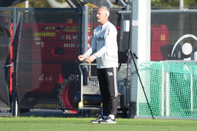 Trainer Adi Hütter (Eintracht Frankfurt) - 02.10.2026 Bundesliga, Saison 26 27: Eintracht Frankfurt vs. Eintracht Braunschweig, Deutsche Bank Park, Trainingsplatz, Testspiel
