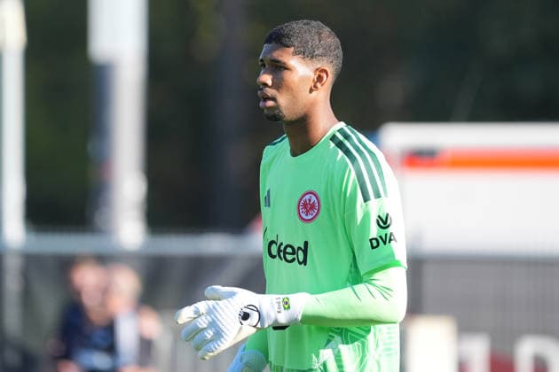 Torwart Kaua Santos (Eintracht Frankfurt) - 02.10.2026 Bundesliga, Saison 26 27: Eintracht Frankfurt vs. Eintracht Braunschweig, Deutsche Bank Park, Trainingsplatz, Testspiel