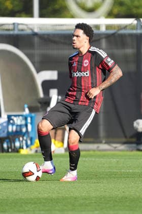 Nnamdi Collins (Eintracht Frankfurt) - 02.10.2026 Bundesliga, Saison 26 27: Eintracht Frankfurt vs. Eintracht Braunschweig, Deutsche Bank Park, Trainingsplatz, Testspiel