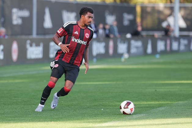 Eintracht Frankfurt - Eintracht Braunschweig, Testspiel Ansgar Knauff (Eintracht Frankfurt, 7). Testspiel zwischen Eintracht Frankfurt und Eintracht Braunschweig am 2. Oktober 2026 im Deutsche Bank Park in Frankfurt am Main., Frankfurt am Main Hessen Deutschland Deutsche Bank Park