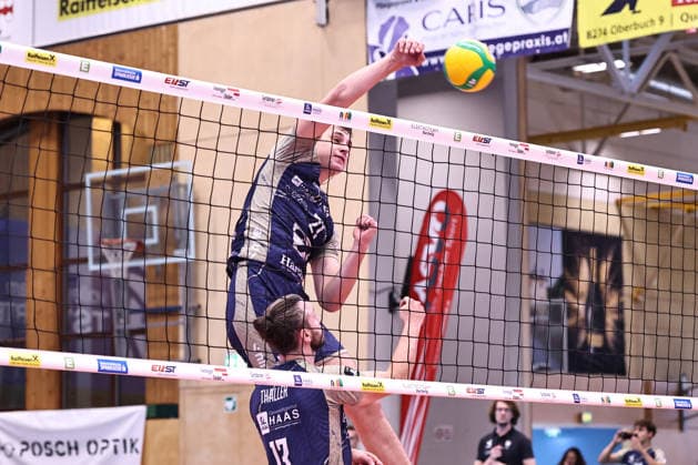 VOLLEYBALL - Coppa Pallavolo Senza Confini HARTBERG,AUSTRIA,02.OCT.26 - VOLLEYBALL - Coppa Pallavolo Senza Confini, TSV Hartberg vs ACH Volley Ljubljana. Image shows Richard Hensel (Hartberg).  GEPAxpictures xChrisxBauer