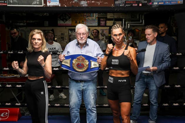 Boxen: Boxen im Norden, Waage, Hamburg, 02.10.2026 WBF-Weltmeisterschaft: Mikaela Lauren (SWE) - Lena Venjacob (GER) Hamburg Germany