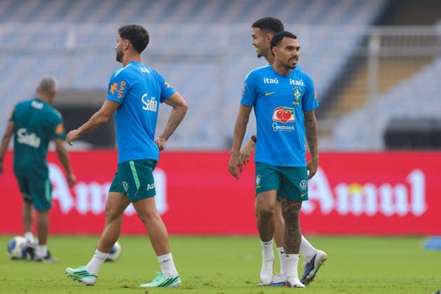 India Vs Brazil Friendly Football Friendly Match 2026 Matheuzinho of Brazil during a pre-match training session ahead of the India football friendly 2026 match between India and Brazil at the Vivekananda Yuba Bharati Krirangan (VYBK) Stadium in Kolkata, India, on October 2, 2026. KOLKATA West Bengal India  Copyright: xShubhajitxRoyxKarmakarx originalFilename:roykarmakar-indiavsb261002_npWV4.jpg