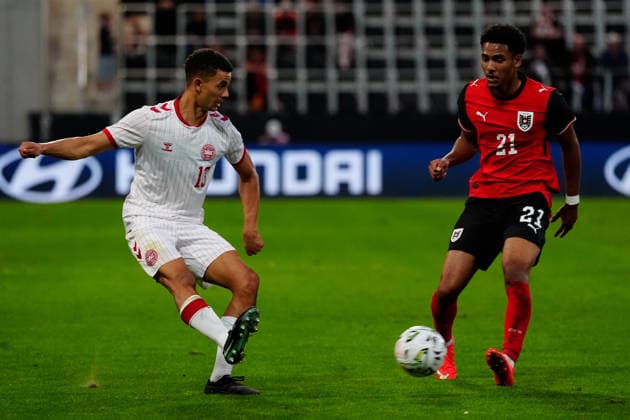 SOCCER - UEFA U21, U 21 EURO quali, AUT vs DEN VIENNA,AUSTRIA,02.OCT.26 - SOCCER - UEFA European Under-21 Championship 2027, qualifiers, OEFB Under-21 international match, Länderspiel, Nationalmannschaft Austria vs Denmark. Image shows Marcus McCoy (DEN) and Thierry Fidjeu Tazemeta (AUT).  GEPAxpictures xKevinxKada