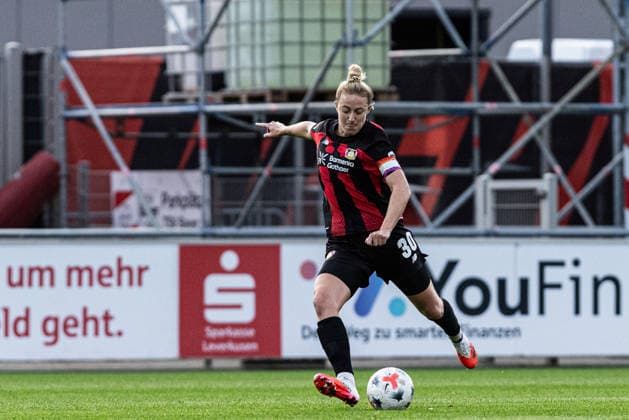 Google Pixel Frauen-Bundesliga: Bayer 04 Leverkusen Frauen - SV Werder Bremen Frauen; 02.10.2026 Carolin Simon (Bayer 04 Leverkusen Frauen, 30) Google Pixel Frauen-Bundesliga: Bayer 04 Leverkusen Frauen - SV Werder Bremen Frauen; BayArena, Leverkusen, 02.10.2026 DFL regulations prohibit any use of photographs as image sequences and or quasi video. Copyright: xBEAUTIFULxSPORTS Buriakovx