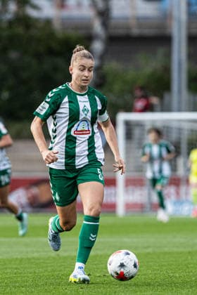 Google Pixel Frauen-Bundesliga: Bayer 04 Leverkusen Frauen - SV Werder Bremen Frauen; 02.10.2026 Michelle Ulbrich (SV Werder Bremen Frauen, 5) Google Pixel Frauen-Bundesliga: Bayer 04 Leverkusen Frauen - SV Werder Bremen Frauen; BayArena, Leverkusen, 02.10.2026 DFL regulations prohibit any use of photographs as image sequences and or quasi video. Copyright: xBEAUTIFULxSPORTS Buriakovx
