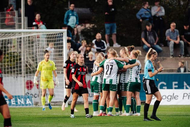 02.10.26, Women, Football, Google Pixel Frauen Bundesliga, Season 2026 2027, Bayer 04 Leverkusen - SV Werder Bremen, Matchday 6 Werder Bremen goal celebration for the goal of Michelle Weiß ( 15 of the SV Werder Bremen) for the 2:0 Leverkusen Ulrich-Haberland-Stadion NRW Deutschland