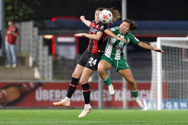 Lilla Turanyi (Bayer 04 Leverkusen) und Luna Vanzeir (SV Werder Bremen) im Zweikampf waehrend des Spiels der Frauen Bundesliga zwischen Bayer 04 Leverkusen und SV Werder Bremen, Ulrich-Haberland-Stadion am 02. October 2026 in Leverkusen, Deutschland. (Foto von Oliver Kaelke DeFodi Images) +++ Lilla Turanyi (Bayer 04 Leverkusen) und Luna Vanzeir (SV Werder Bremen) battle for the ball during the Bundesliga match between Bayer 04 Leverkusen and SV Werder Bremen at Ulrich-Haberland-Stadion on October 2, 2026 in Leverkusen, Germany. (Photo by Oliver Kaelke DeFodi Images) DFB DFL REGULATIONS PROHIBIT ANY USE OF PHOTOGRAPHS AS IMAGE SEQUENCES AND OR QUASI-VIDEO. (Photo by Oliver Kaelke DeFodi Images) -
