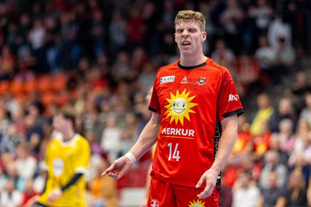 Alexander Schulze (TuS N-Luebbecke, 14) reagiert GER, TuS N-Luebbecke vs. HSC 2000 Coburg, Handball, 2. Bundesliga, 6. Spieltag, Spielzeit 2026 2027, 02.10.2026 GER, TuS N-Luebbecke vs. HSC 2000 Coburg, Handball, 2. Bundesliga, 6. Spieltag, Spielzeit 2026 2027, 02.10.2026 Luebbecke Copyright: xEibner-Pressefoto JanxRollingerx EP_JSK
