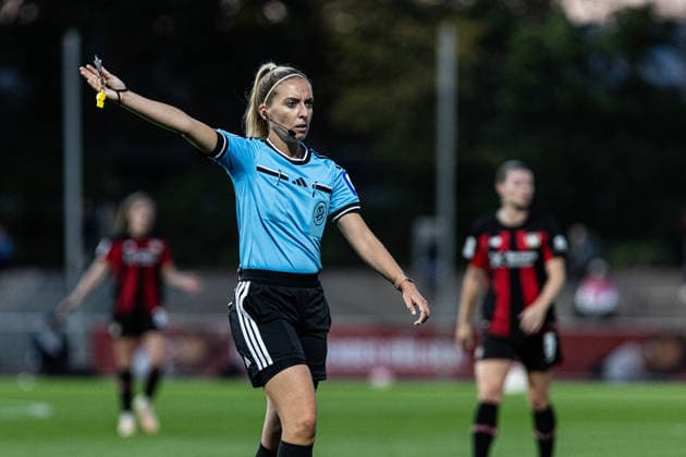 Google Pixel Frauen-Bundesliga: Bayer 04 Leverkusen Frauen - SV Werder Bremen Frauen; 02.10.2026 Julia Boike (Schiedsrichterin) Google Pixel Frauen-Bundesliga: Bayer 04 Leverkusen Frauen - SV Werder Bremen Frauen; BayArena, Leverkusen, 02.10.2026 DFL regulations prohibit any use of photographs as image sequences and or quasi video. Copyright: xBEAUTIFULxSPORTS Buriakovx