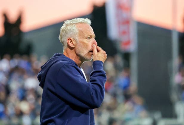 02.10.2026, Deutschland, Stuttgart, Fussball, Regionalliga Südwest, SV Stuttgarter Kickers vs. Kickers Offenbach, OFC Trainer Mark Zimmermann