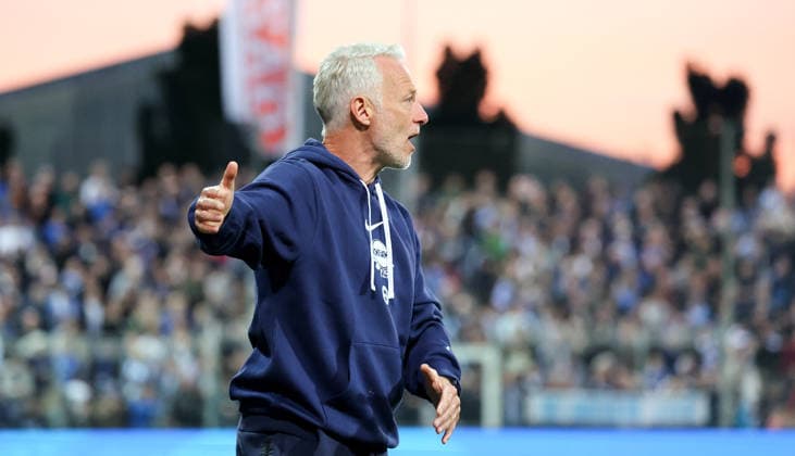 02.10.2026, Deutschland, Stuttgart, Fussball, Regionalliga Südwest, SV Stuttgarter Kickers vs. Kickers Offenbach, OFC Trainer Mark Zimmermann