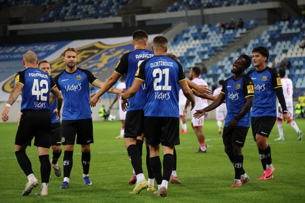 02.10.2026, Fussball, Herren, Testspiel, Saison 2026 2027, 1. FC Saarbrücken - AS Nancy-Lorraine, Torjubel des 1. FC Saarbrücken nach dem Tor zum 1:0 durch Mladen Cvjetinovic (1. FC Saarbruecken) Saarbrücken Ludwigsparkstadion Saarland Deutschland Copyright: xFabianxKleerx